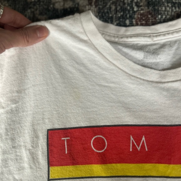 Vintage Tom and Jerry Graphic T-Shirt - Picture 4 of 5